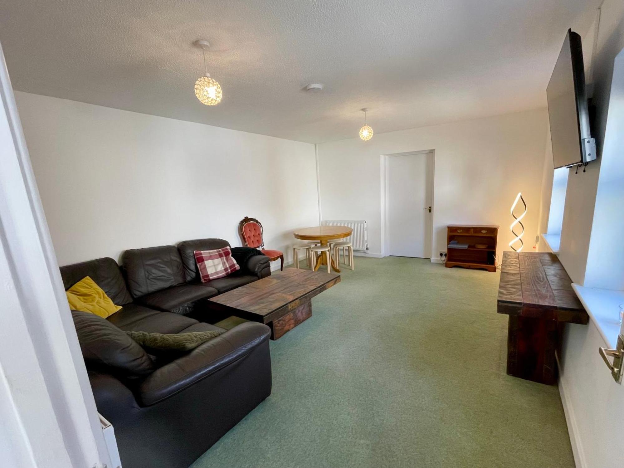 Vernon Place Town Centre, Vernon Cottage 3-Bed With Parking, 1A Vernon Court 2-Bed With Parking, 1B Studio No Parking, Off The High Street Next To Sandford Park Cheltenham Ngoại thất bức ảnh